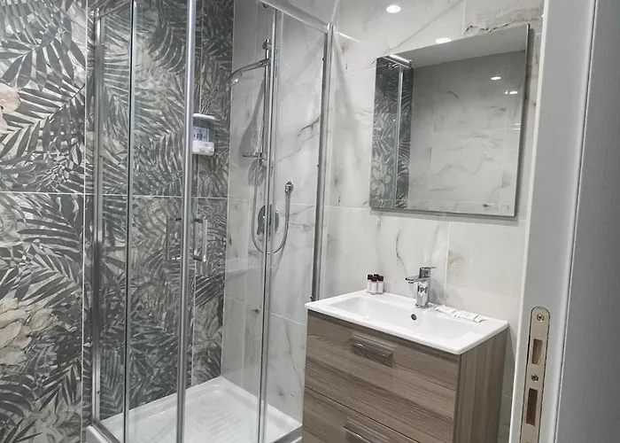 Panzió Garibaldi Road 4*